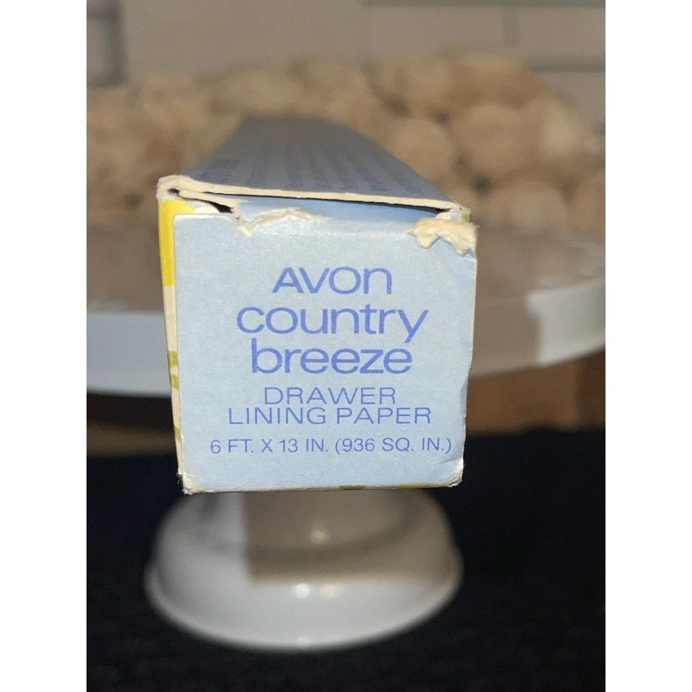 Vintage Avon Country‎ Breeze Drawer Lining Paper - New in Box 1980 6' X 13